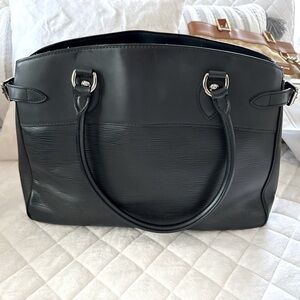 Louis Vuitton Epi bag and wallet